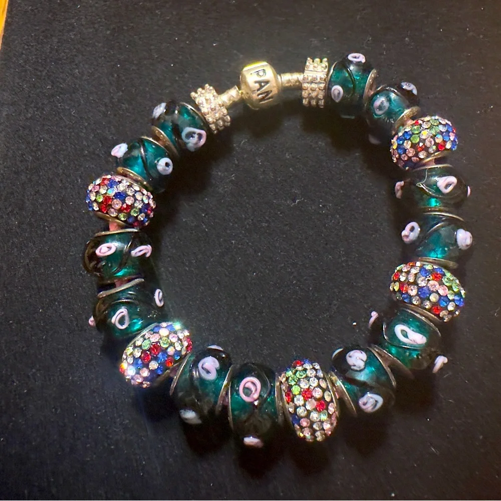 Glass Beads on the leather braided pink bracelet silver clasp says Pandora - Picture 4 of 6